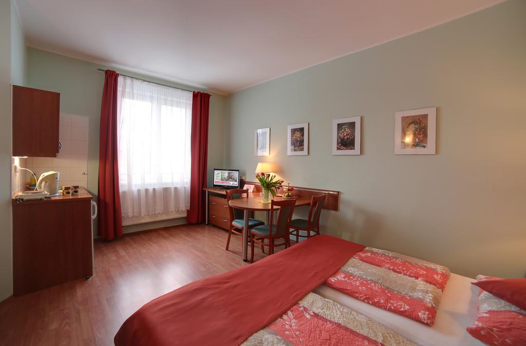Penzion Fan Karlovy Vary Extérieur photo
